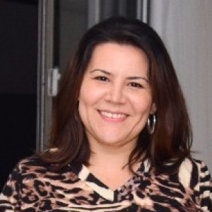 Cintia L. Eufrásio